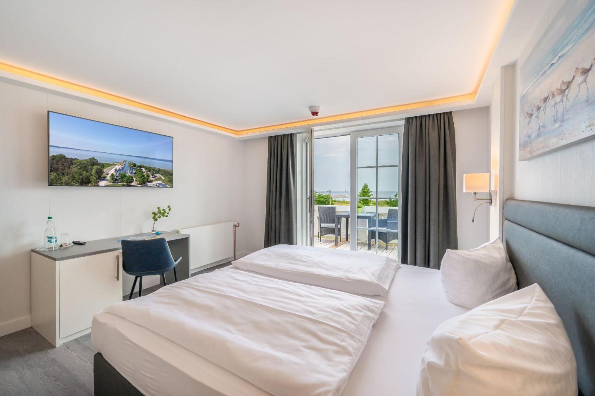Hotel Koenigslinie 萨斯尼茨 外观 照片